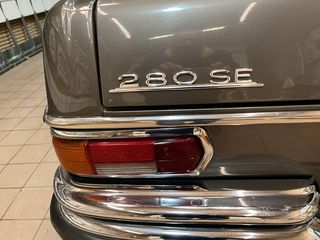 Mercedes-Benz 280 1969 280 SE-thumb-11