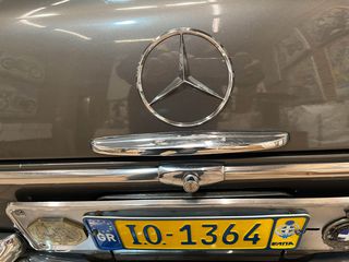 Mercedes-Benz 280 1969 280 SE-thumb-12