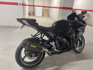 Suzuki GSX-R 600 2011 Black / Carbon C3
