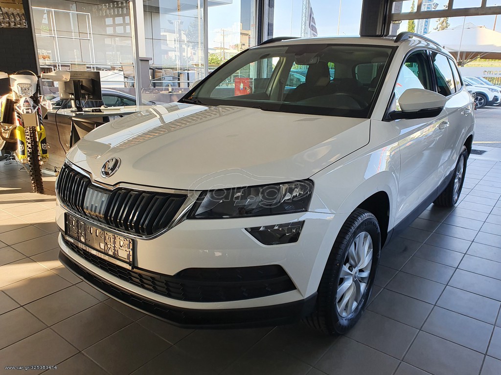 Car Gr Skoda Karoq Tsi Style Panorama