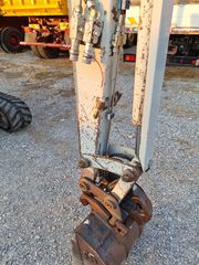 Εκσκαφάκι (διαβολάκι) Takeuchi 2007 TB 135-thumb-9