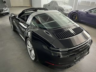 Porsche 911 2022 Targa 4 GTS Porsche Approved till 2-27-thumb-3