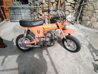 Honda DAX 1979-thumb-11