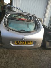 Nissan Primera P12