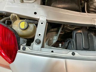 Toyota MR 2 2000-thumb-17