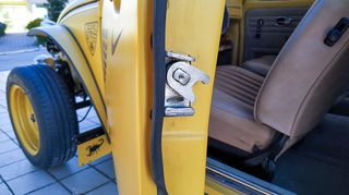 Volkswagen Beetle 1967 Africa Corp-thumb-39