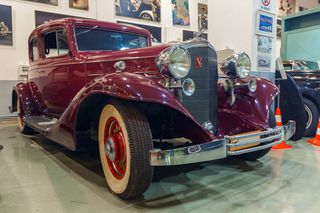Cadillac 1933 V8 354 coupe-thumb-1