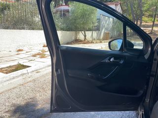Peugeot 208 2020-thumb-9