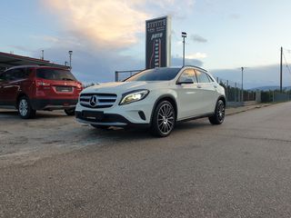 Mercedes-Benz GLA 180 2016  d Style 7G-DCT Bi-Xenon-led -thumb-14