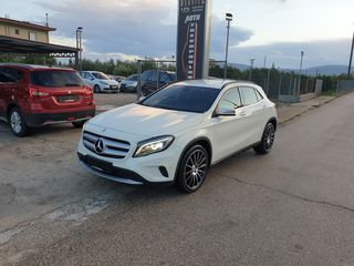 Mercedes-Benz GLA 180 2016  d Style 7G-DCT Bi-Xenon-led -thumb-12