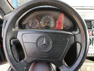 Mercedes-Benz C 200 1998-thumb-6
