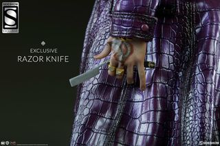 Suicide Squad The Joker Exclusive Premium Format 1:4 Scale Statue by Sideshow -thumb-3