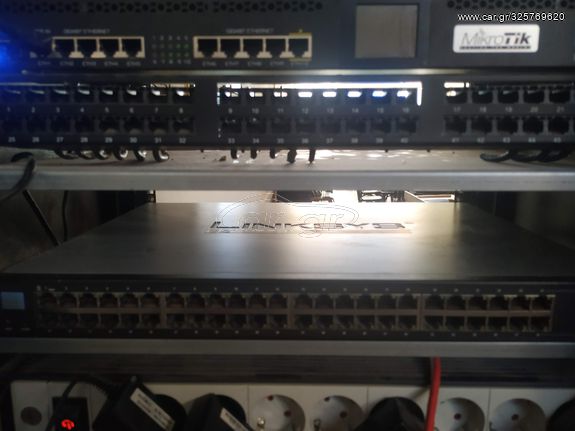 Switches  CISCO LINKSYS 48-Port 10/100/1000 Gigabit ΕΥΚΑΙΡΙΑ!!!