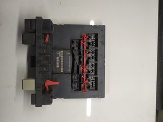 VW AUDI BCM 8P0907279A-thumb-1