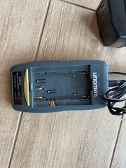 UNOMAT Quick Charger -thumb-1