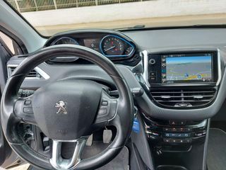 Peugeot 2008 2015-thumb-5
