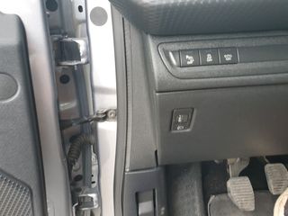 Peugeot 2008 2015-thumb-8