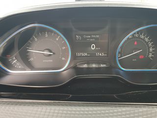 Peugeot 2008 2015-thumb-13