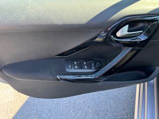 Peugeot 208 2019 208-NAVI-EURO6-ΜΗΔΕΝΙΚΑ ΤΕΛH-SIGNATURE-thumb-6
