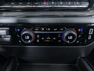 Chevrolet Silverado 2022 ZR2 6,2 420HP-thumb-32