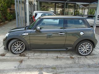 Mini Cooper SD 2013 JOHN COOPER WORKS-thumb-1