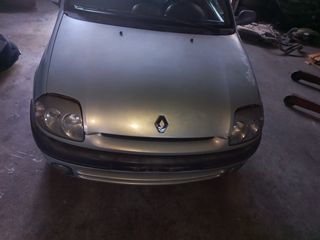 Renault clio II 2002 1.4 16v-thumb-2