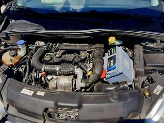 Peugeot 208 5door-thumb-6