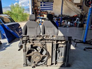 Peugeot 208 5door-thumb-3