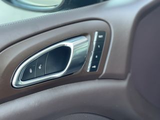 Porsche Cayenne 2016 Panorama-thumb-3