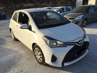 Toyota Yaris 2016-thumb-1