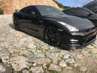 Nissan GT-R '13 R35