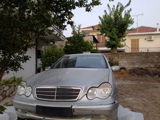 Mercedes-Benz 220 '03