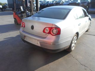 VOLKSWAGEN PASSAT 2005 2000CC BLR