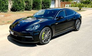 Porsche Panamera '18 462 HP Hybrid 4 Panorama Roof 