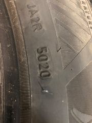 195-60-18 Goodyear DOT5020-thumb-1