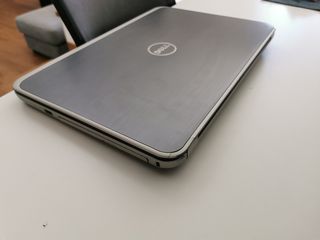 Laptop Dell Inspiron 15R-5537 I5 (με καινούργια μπαταρία)
