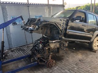 Jeepcenterkritis -thumb-3