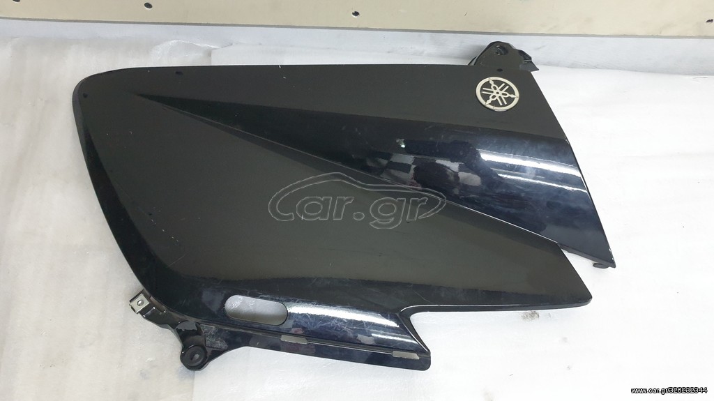 Tmax 530 καπακι μουτρου αριστερό 