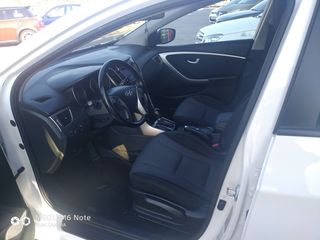 Hyundai i 30 2014-thumb-12