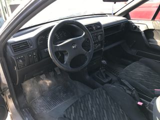 OPEL CALIBRA A-thumb-2