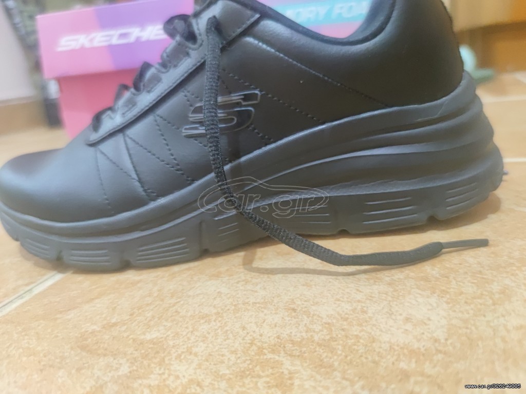 39 Total black Skechers memory foam