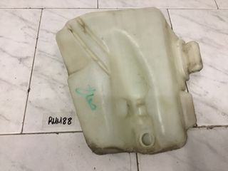 ΔΟΧΕΙΟ ΥΑΛΟΚΑΘΑΡΙΣΤΗΡΑ RENAULT LAGUNA II 02-08 8200050361