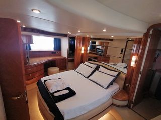 Azimut 2001 68' Plus-thumb-6