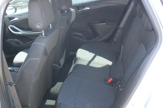 Opel Astra 2017 EYRO6-thumb-7