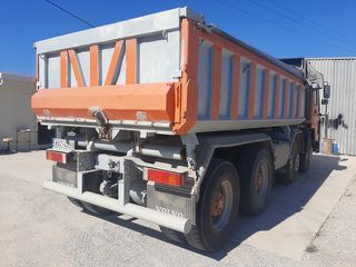 Ανατροπή Volvo 2000 FL 420-thumb-1