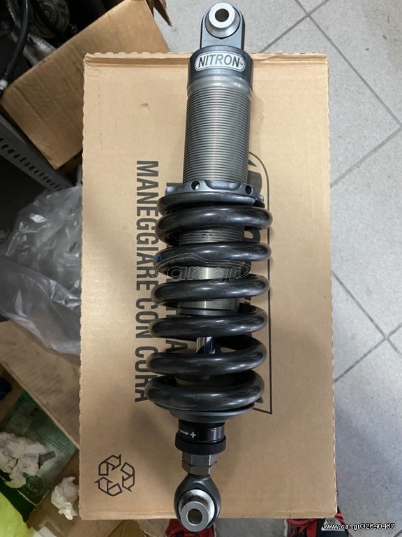 triumph 1050 sport NITRON ΑΝΑΡΤΗΣΗ ΠΙΣΩ 