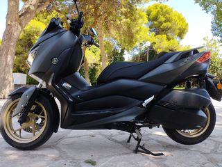 Yamaha XMAX 300 2020 TECH MAX-thumb-1