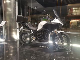 Zero DSR/X 2023 Full Pack ZF 17,3 KWH-thumb-7