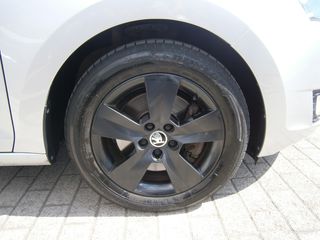 Skoda Rapid 2016 AMBITION TDI SEDAN-thumb-8