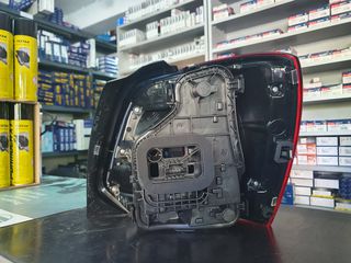 Φανάρι πίσω VW POLO 14>17 MARELLI-thumb-2